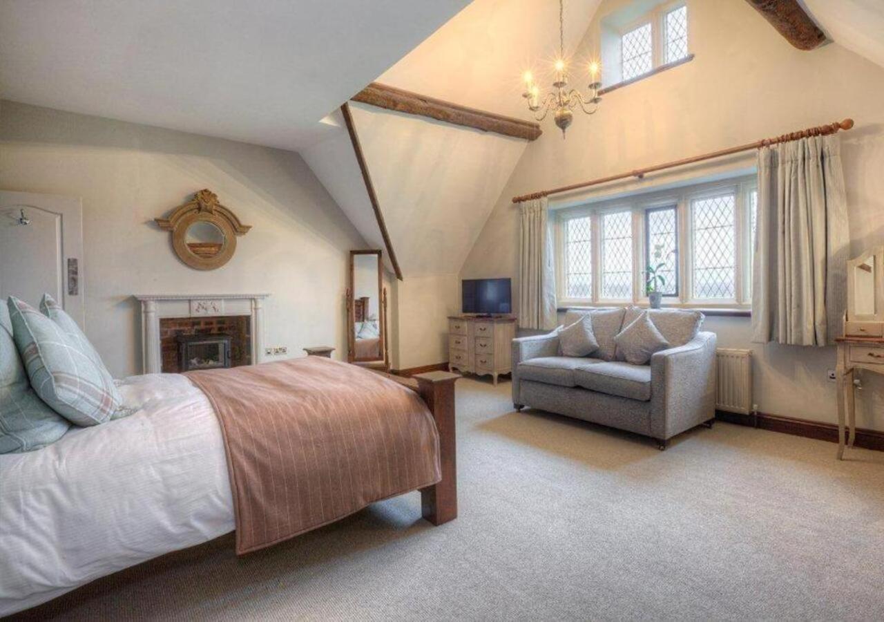 Weston Hall Stafford Ngoại thất bức ảnh
